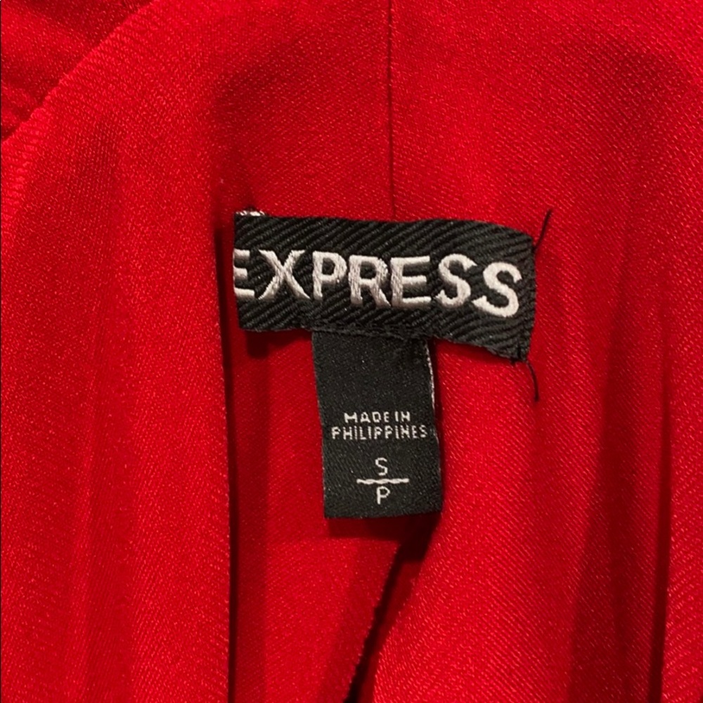 Red top - Picture 3 of 3